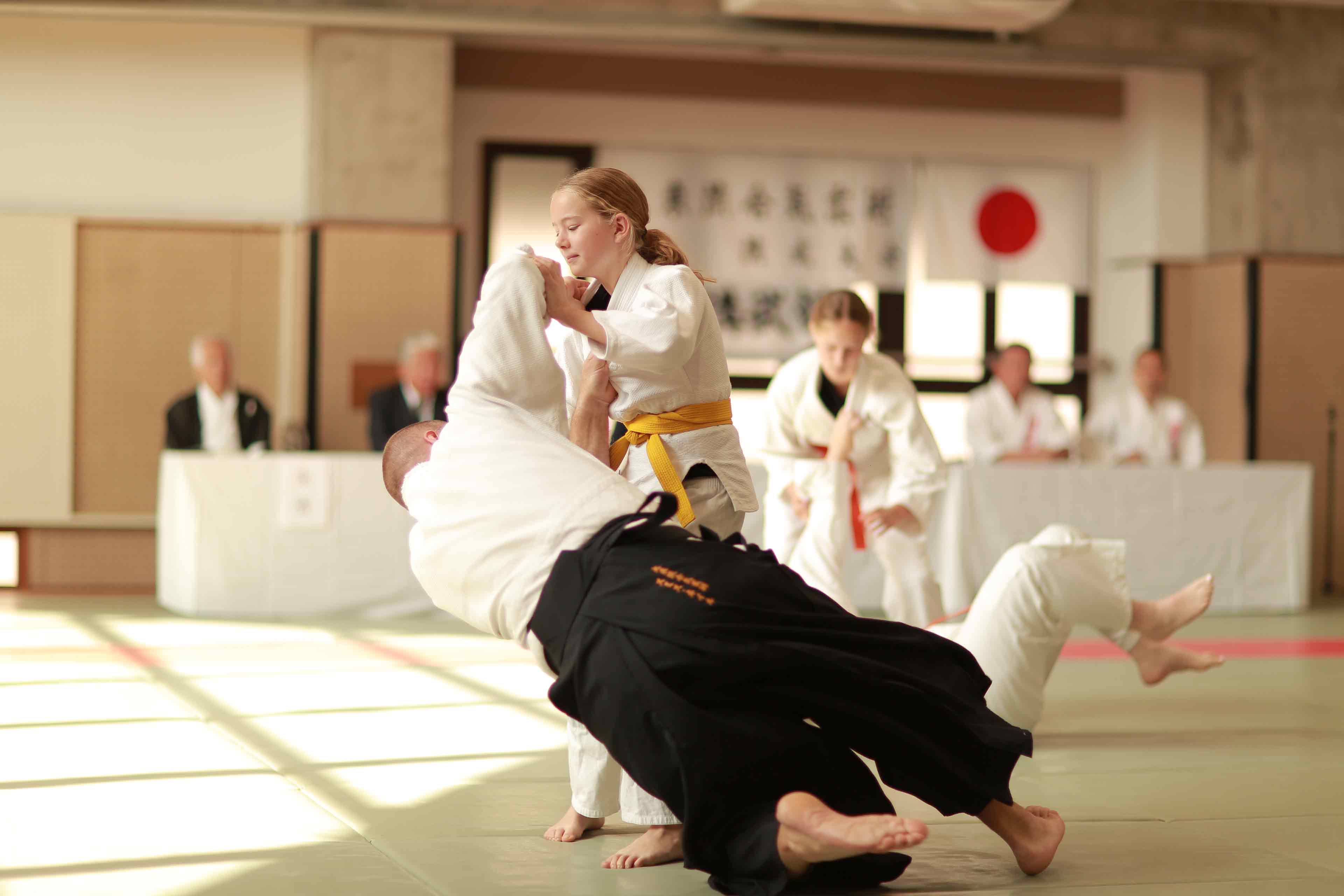 今年首度有講武館海外道場學童來日參與演武。