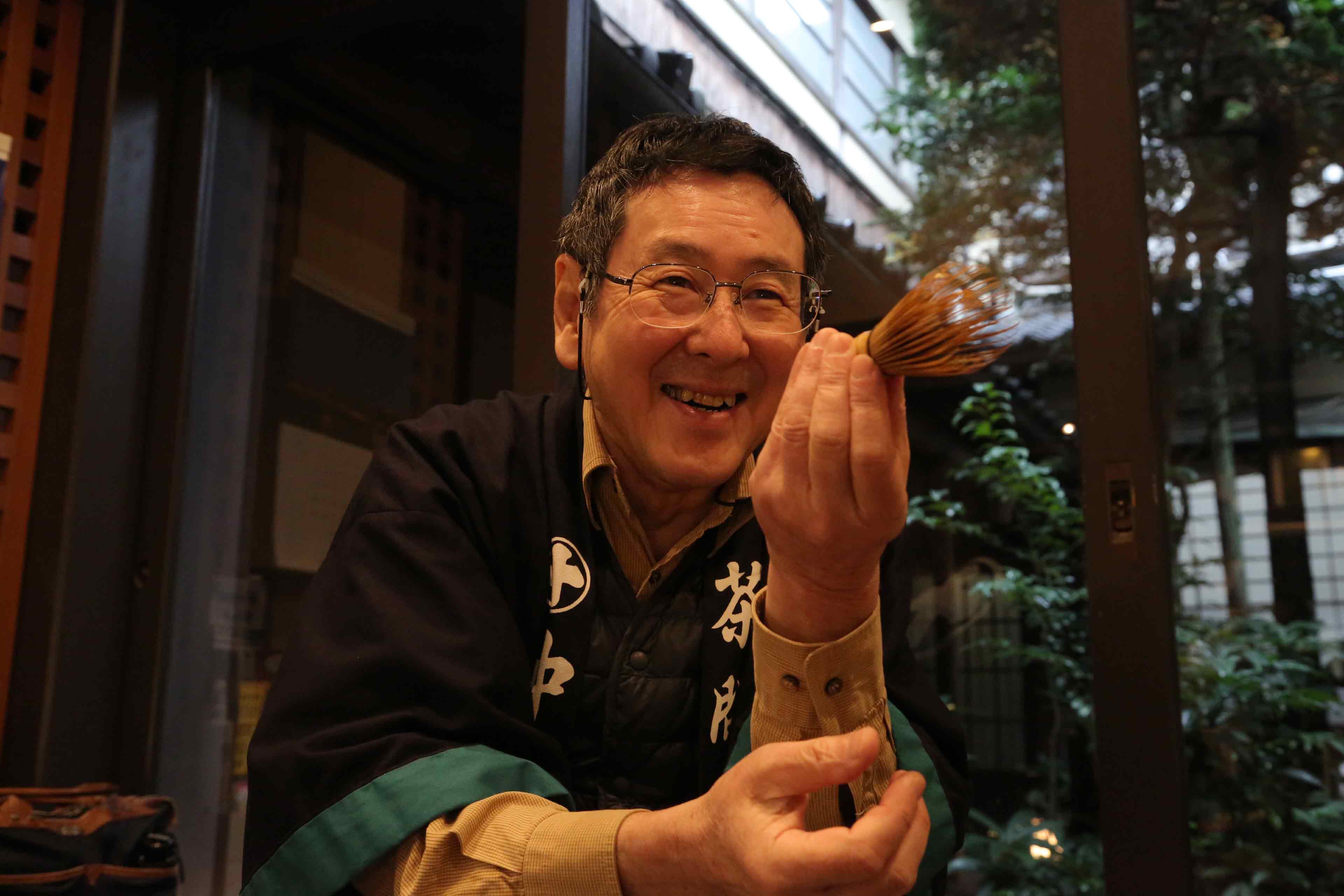 抹茶を使って日本の茶道文化を世界に広める中村寿男さん